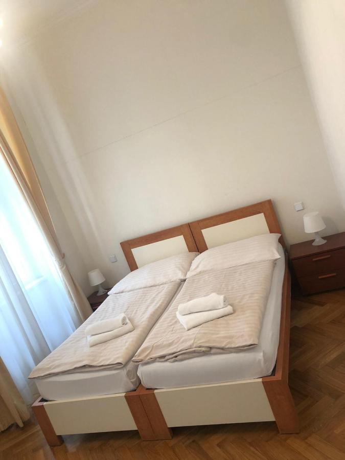 Aparthotel La Familia Praga